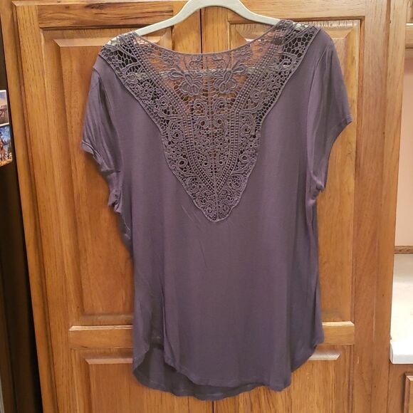 Like New! Almost Famous Size 1X.  Gray Tshirt with Lace & Strap Details - Picture 2 of 2